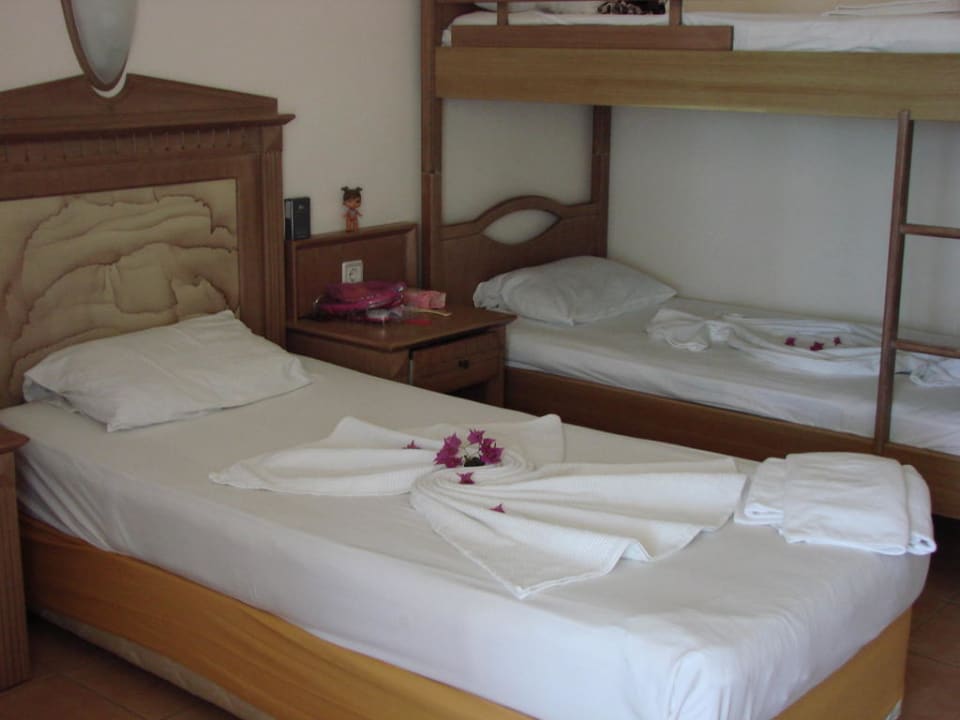 Номер 3 &1 Club Turtas Beach Hotel