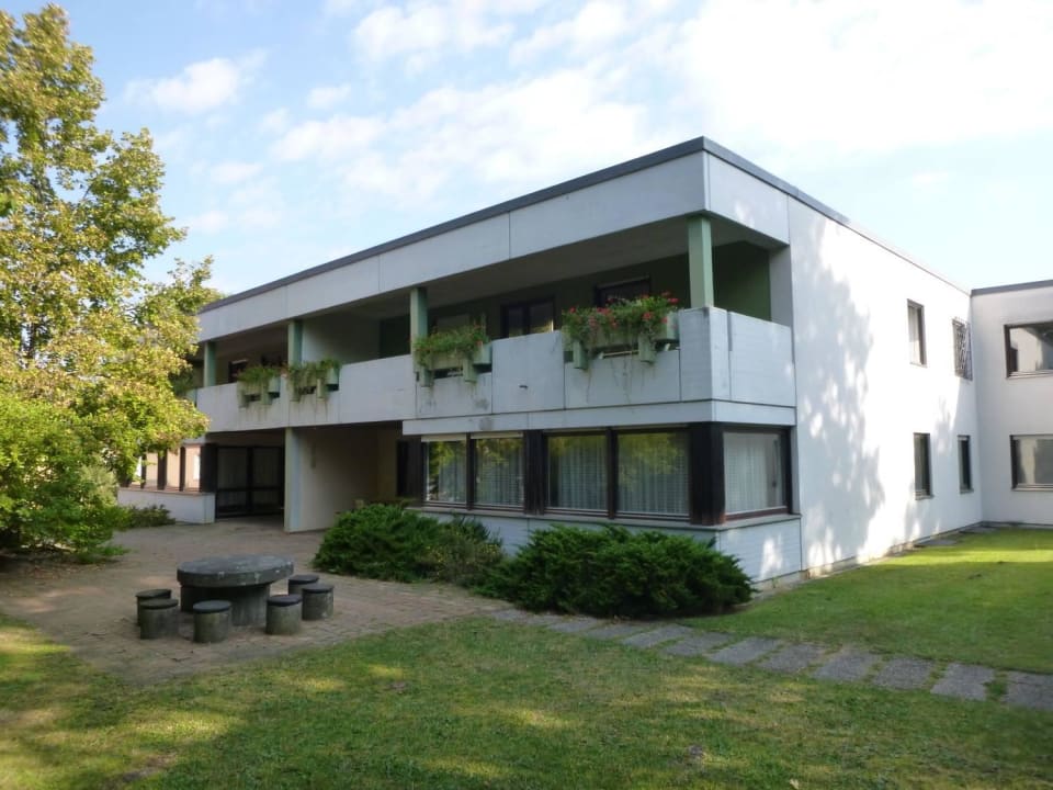 Aussenansicht Schullandheim Gebäude 1 Gruppenhaus Kallmünz