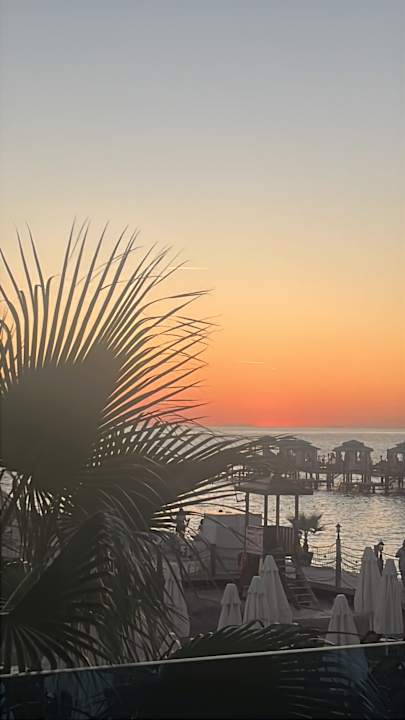 Strand Azura Deluxe Resort & Spa Hotel