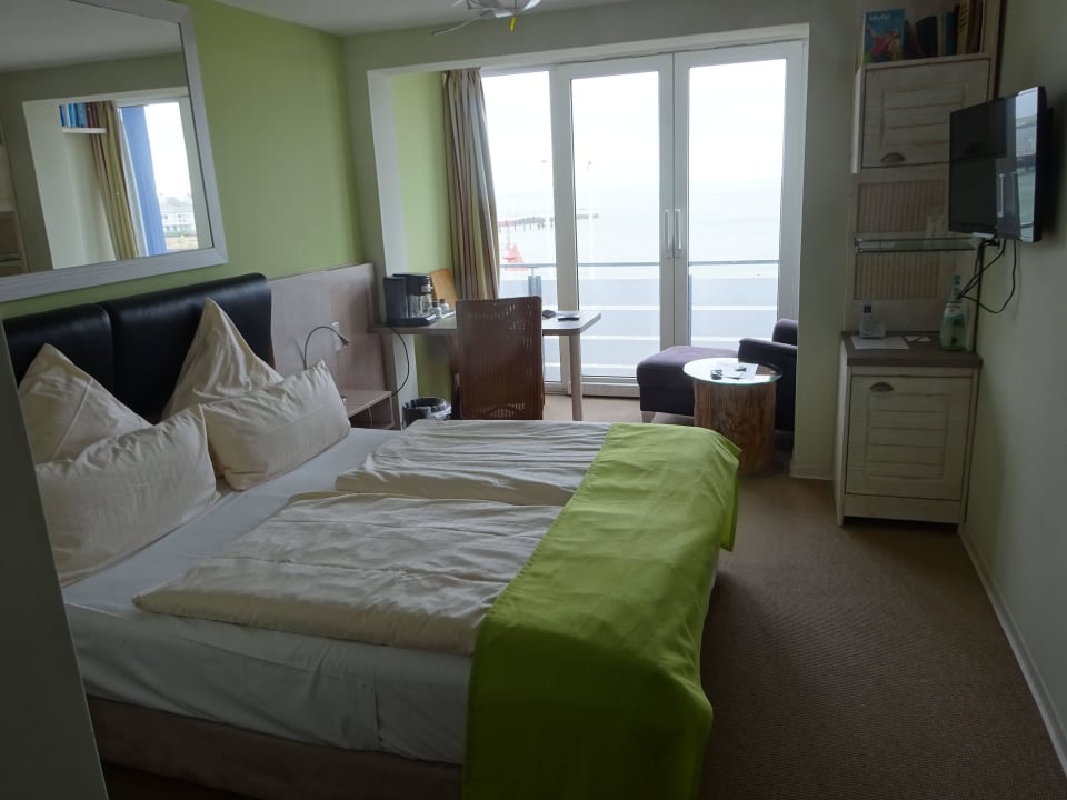 "Zimmer "Neuwerk"" Hotel Rickmers Insulaner (Helgoland) • HolidayCheck ...