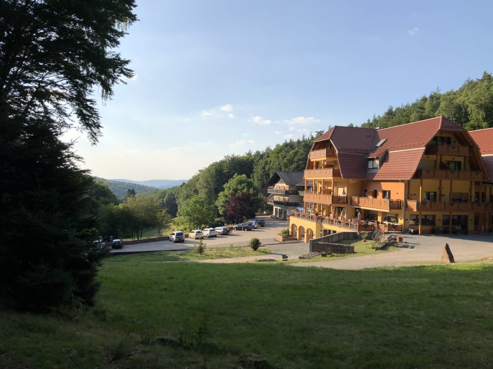 Außenansicht Wald-Hotel Heppe
