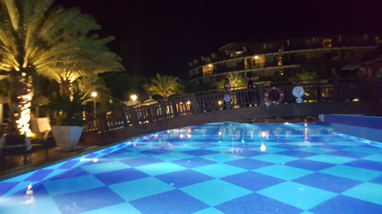 Pool Quattro Beach Spa & Resort