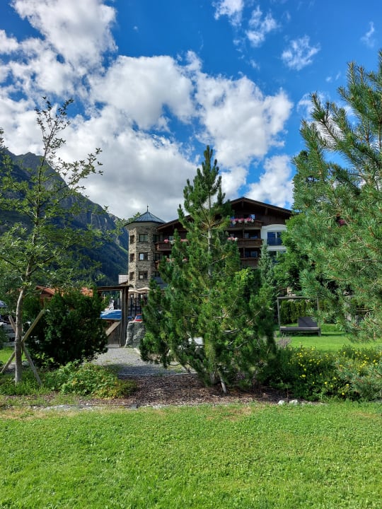 Gartenanlage Verwöhnhotel Wildspitze