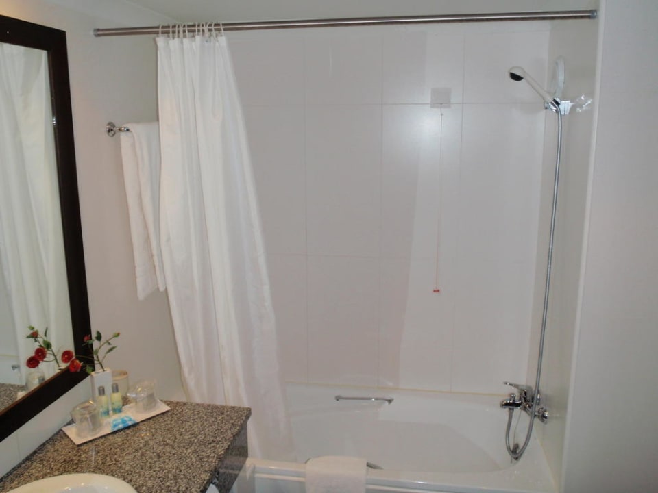 Duschen in der Wanne PortoBay Falésia