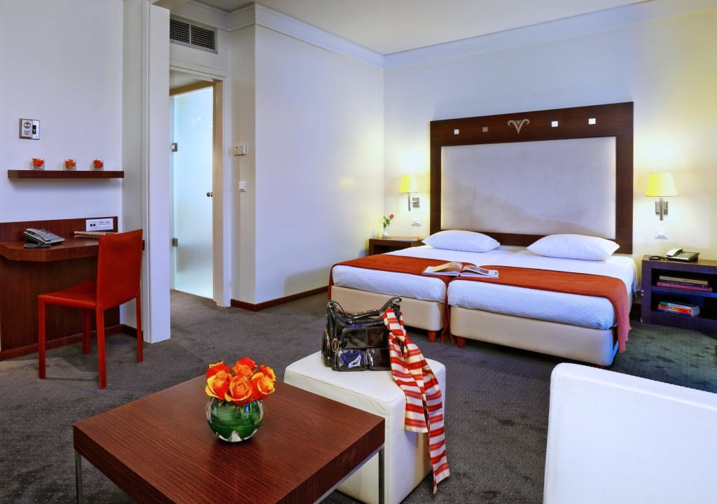 Junior Suite Atrion Hotel