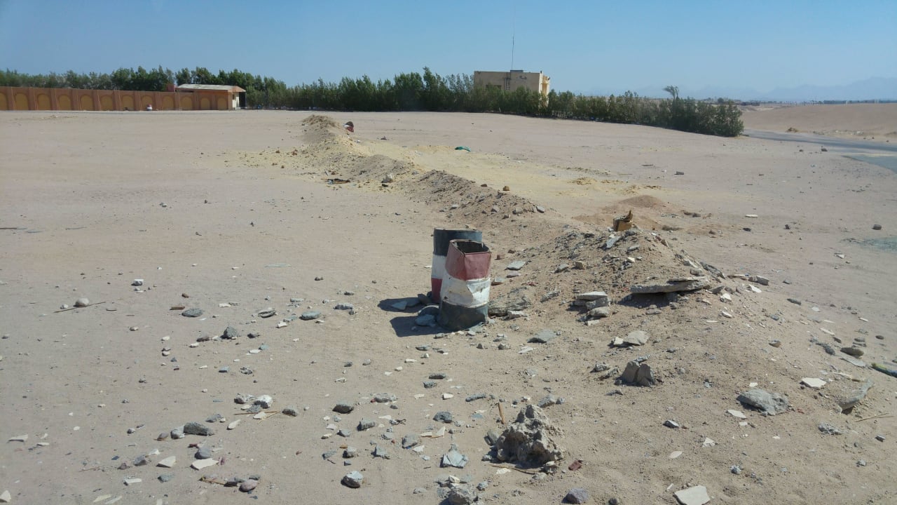 Außerhalb Hotelanlage überall dreckig Grand Waterworld Makadi & Family Star Makadi