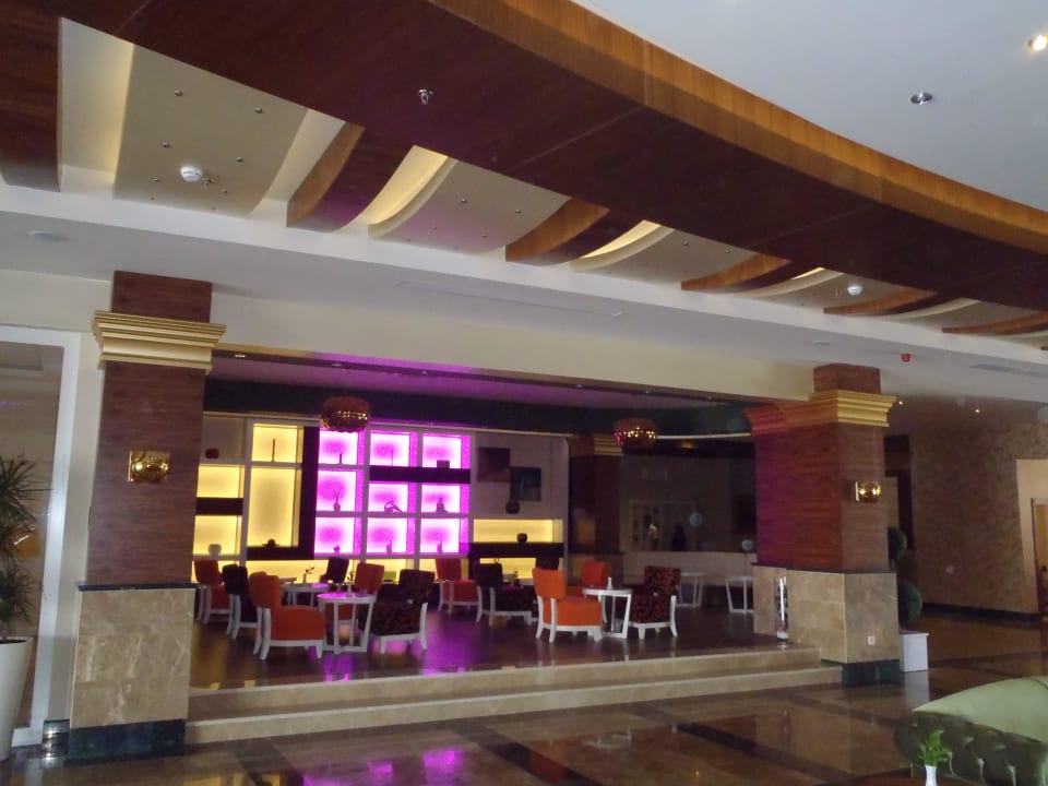 Lobby Dizalya Palm Garden