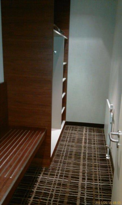 Begehbarer Schrank Dorint Hotel am Heumarkt Köln