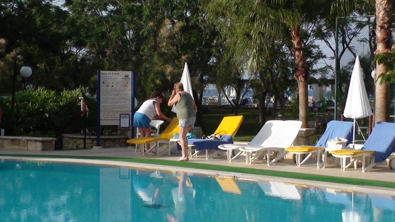 06:45 Uhr schon reserviert Labranda Alantur Resort