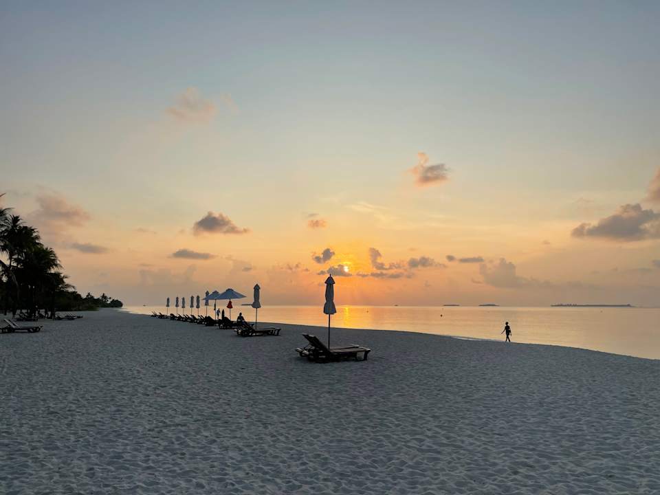 Strand Kuredu Island Resort & Spa