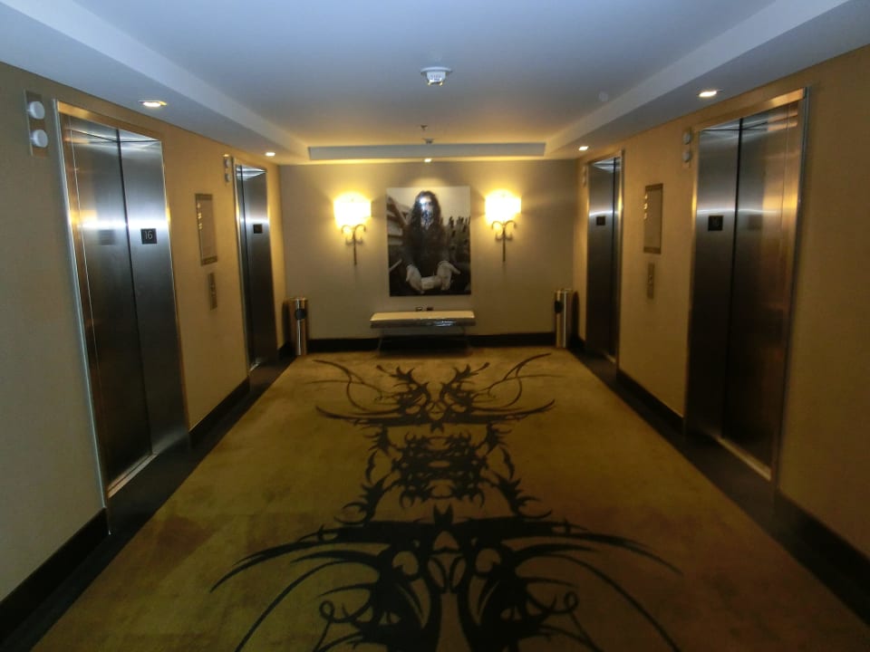 Aufzüge Virgin Hotels Las Vegas, Curio Collection by Hilton