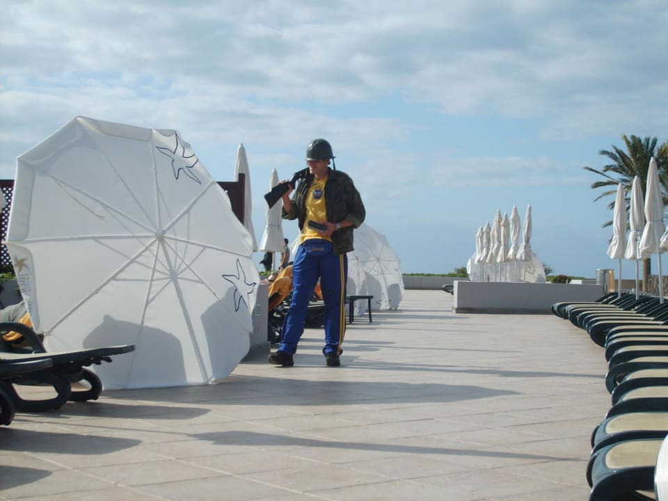 Bram et le tir à la carabine Iberostar Selection Fuerteventura Palace