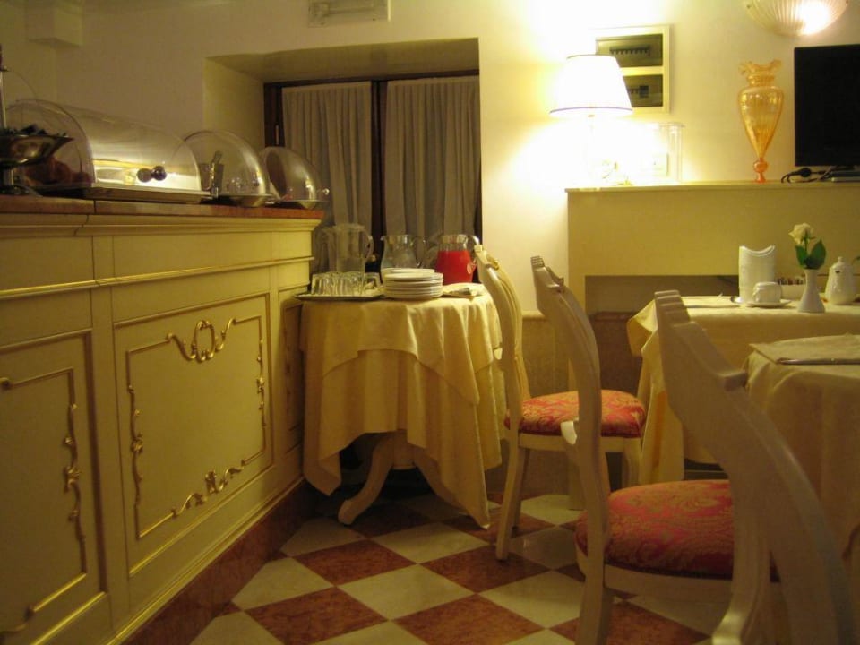 Frühstücksraum Hotel Becher