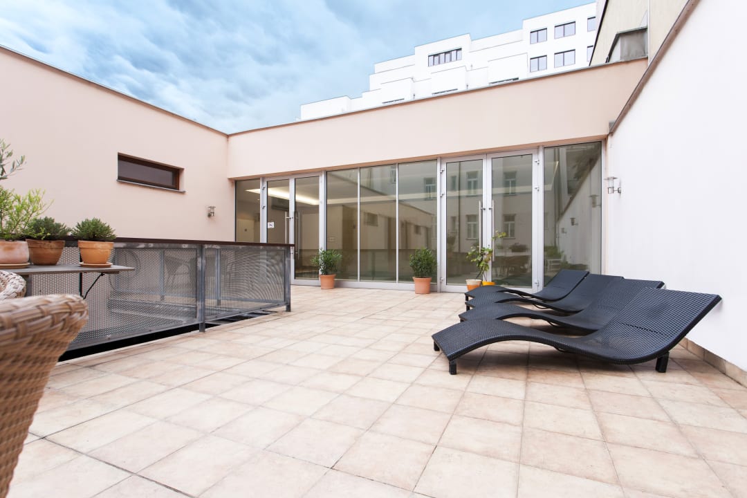 Außenansicht Hotel Carol