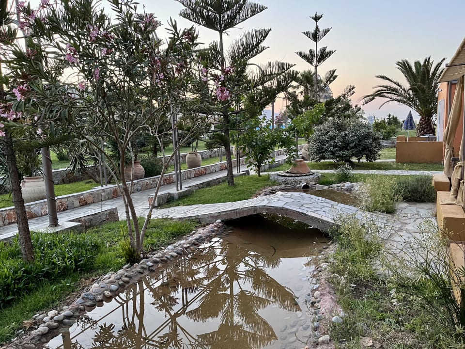 Außenansicht Orpheas Resort - Adults Only