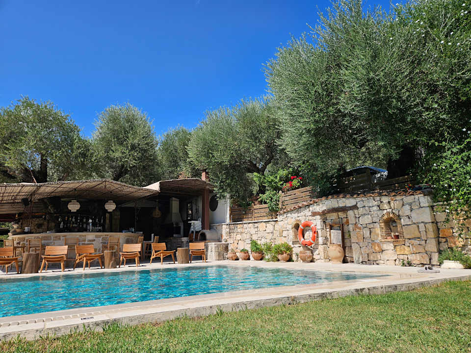 Pool Hotel Leeda's Village