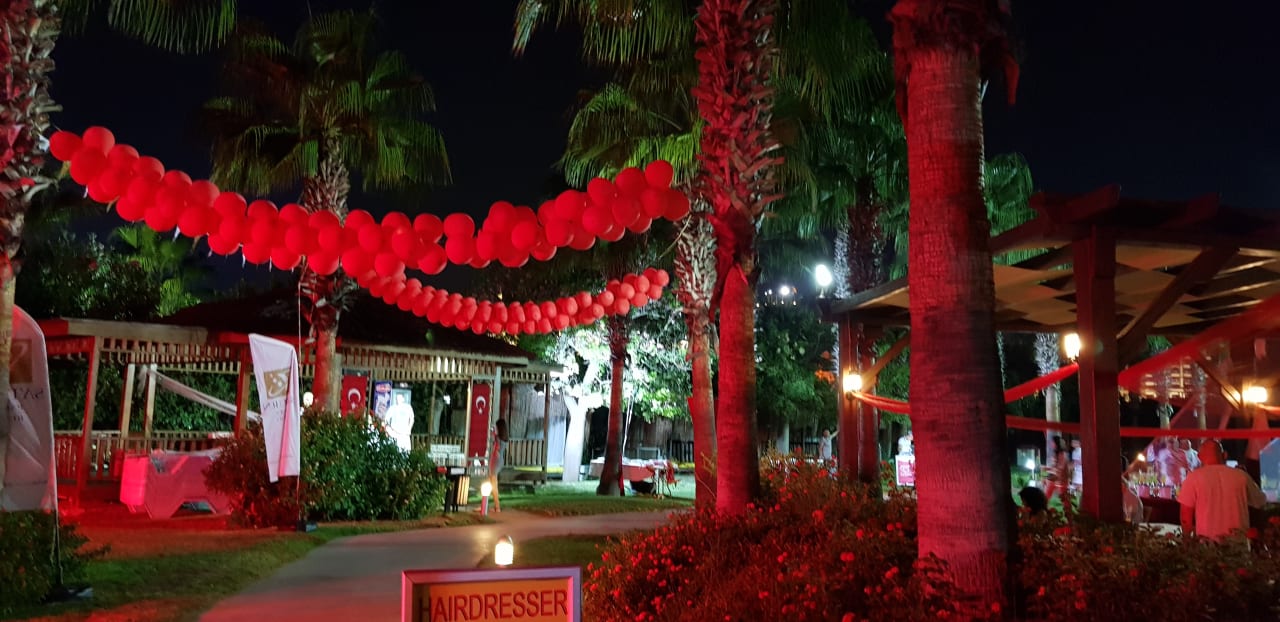 Gartenanlage Saturn Palace Resort Hotel