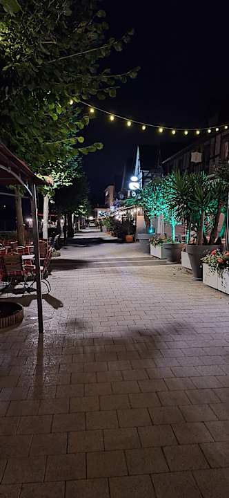 Außenansicht Hotel Vater Rhein