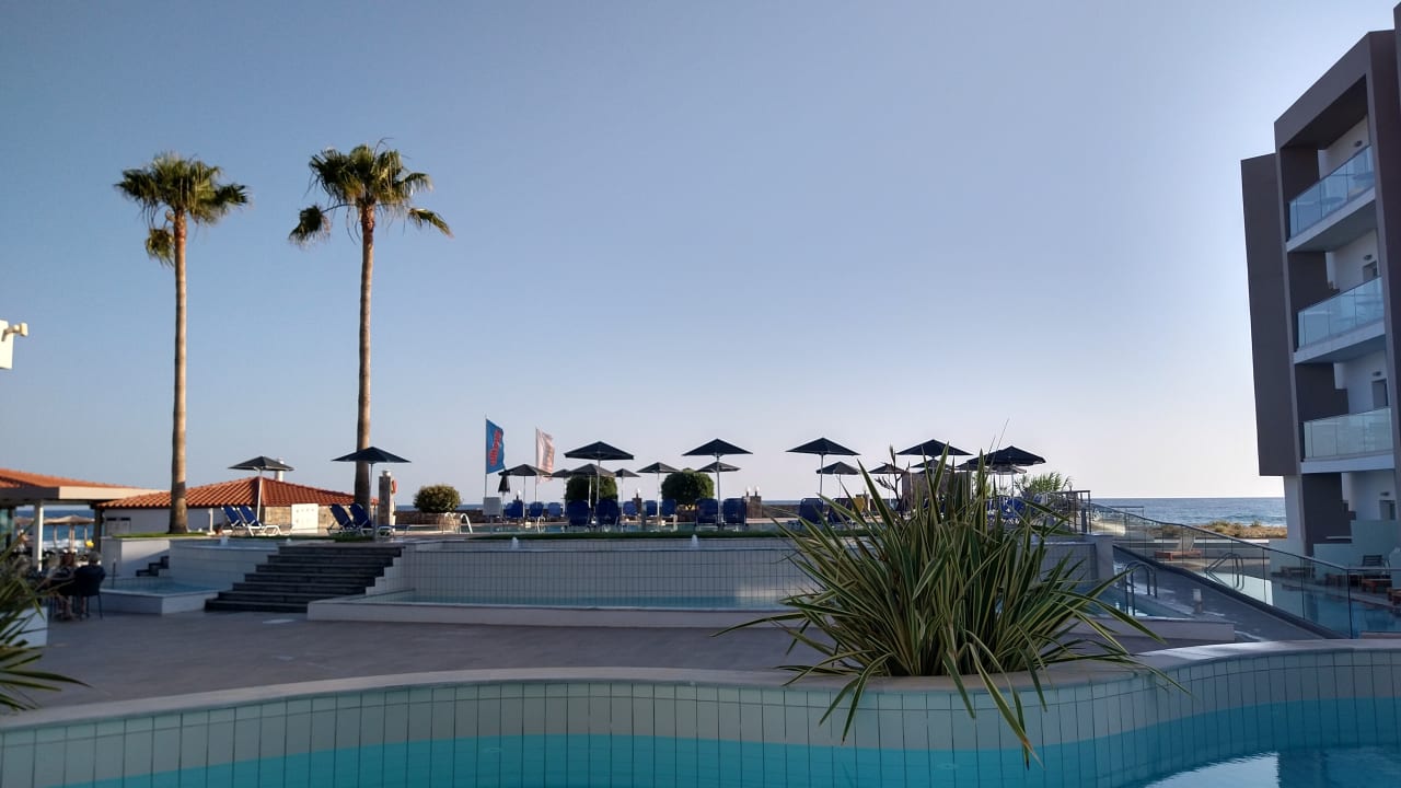 Pool allsun Hotel Carolina Mare