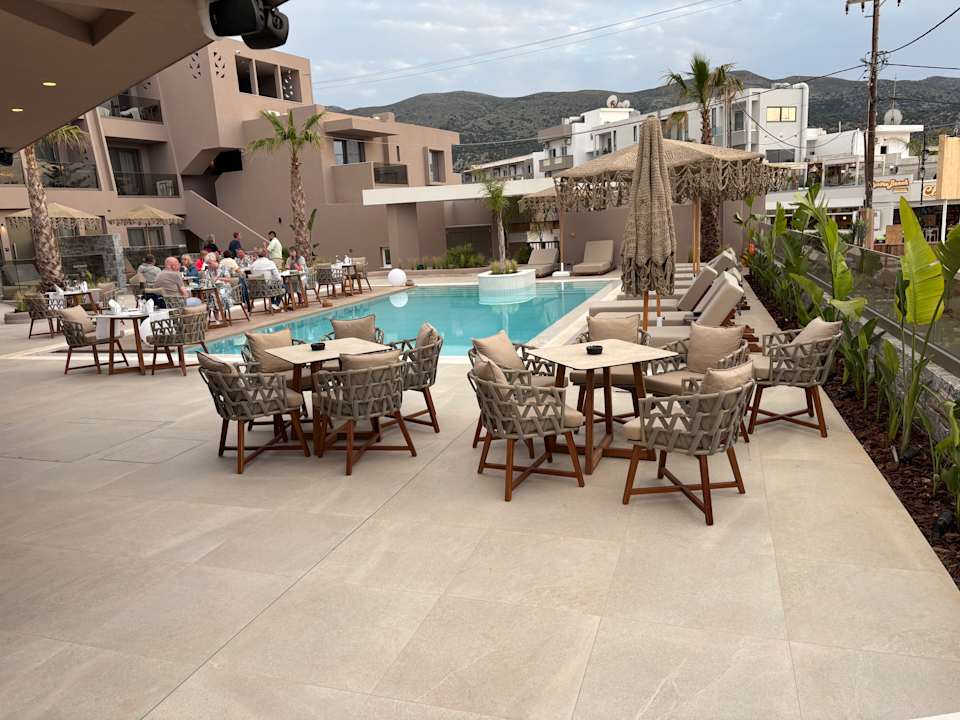 Pool High Beach Resort