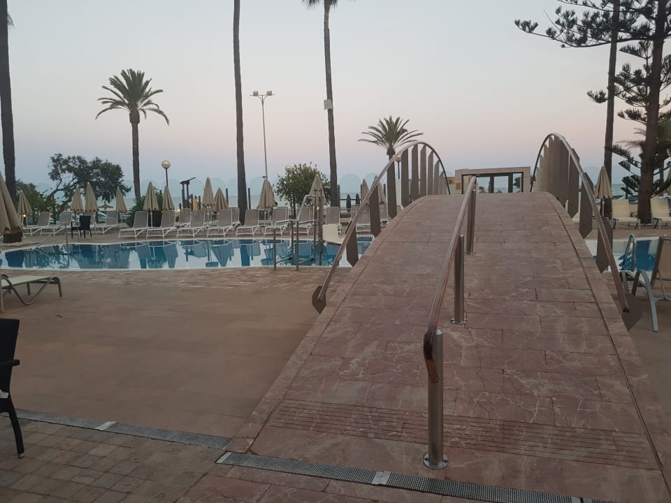 Pool CM Playa del Moro