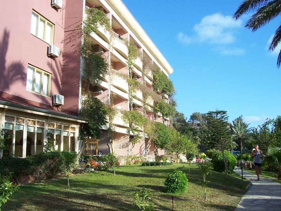 Blick aufs Hotel Venüs Bieno Club Venüs Hotel &Spa