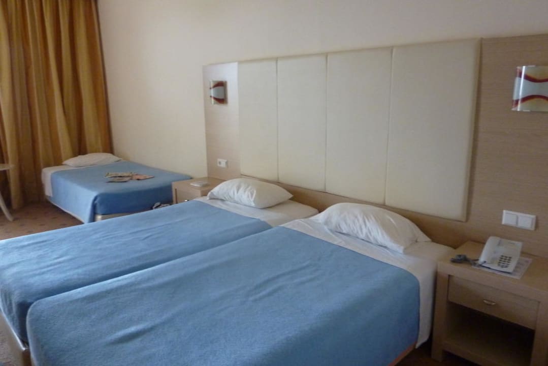 Doppelzimmer mit Zustellbett Kresten Palace Hotel