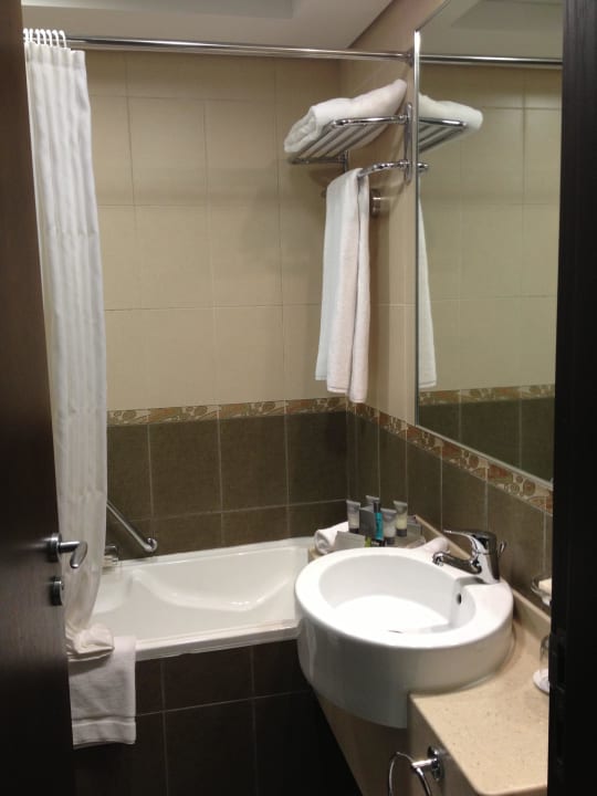 Großes Badezimmer TIME Oak Hotel & Suites