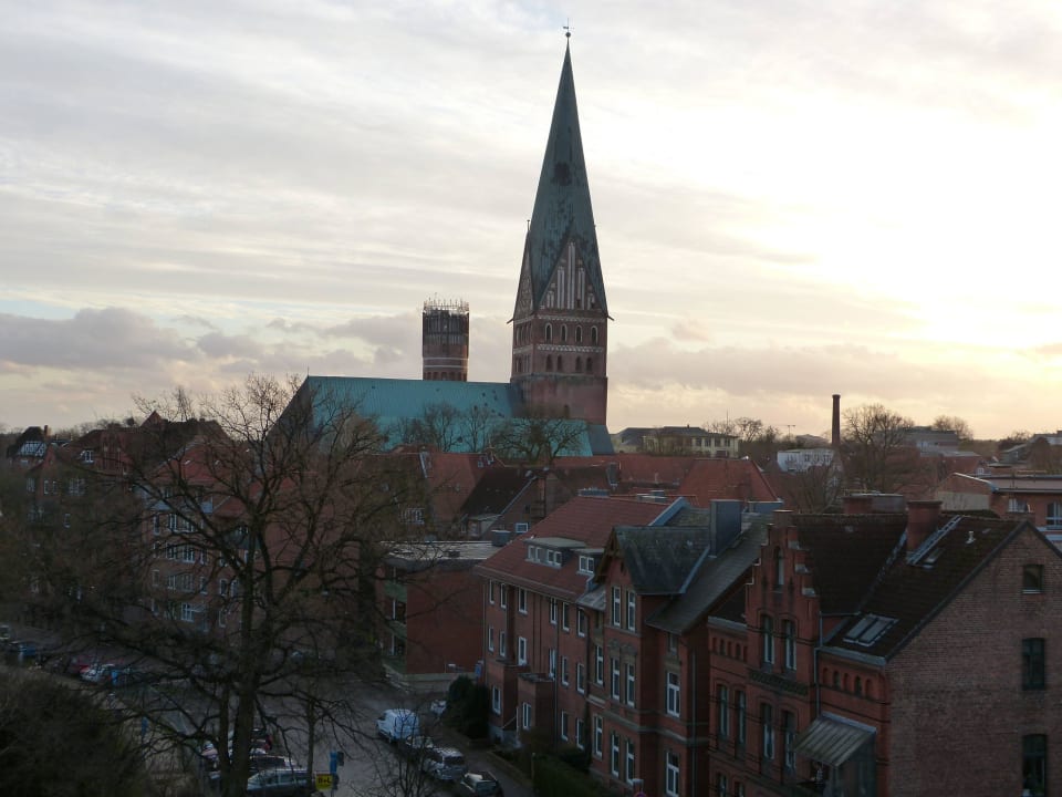 St. Johannis und Wasserturm von der Suite aus Bergström Hotel Lüneburg