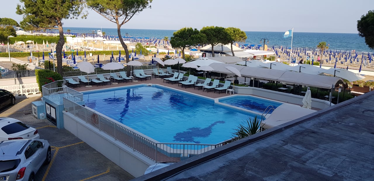 Pool Hotel La Bussola