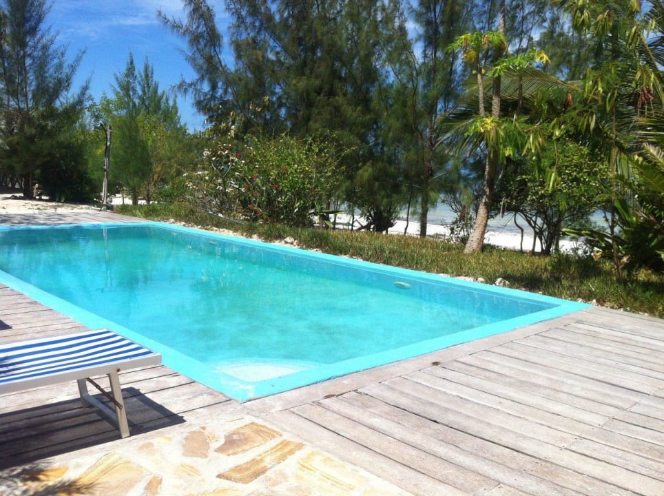 Poolview Pakachi Beach Resort