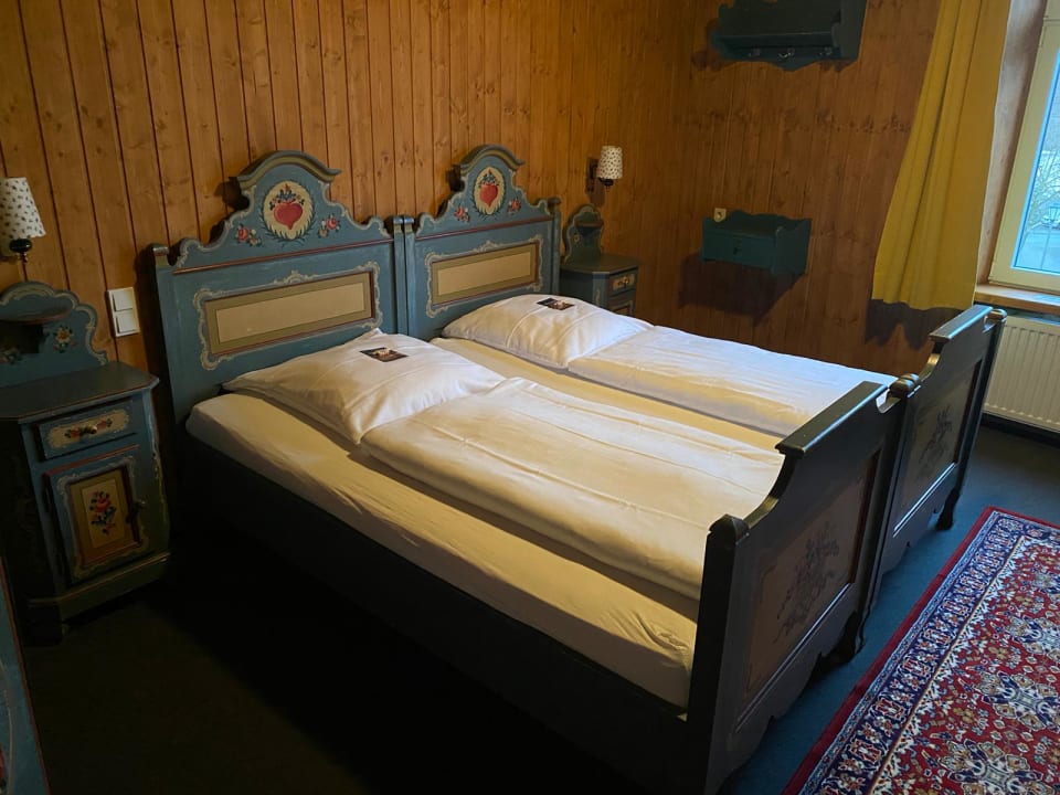 Zimmer EIFELkrimihotel