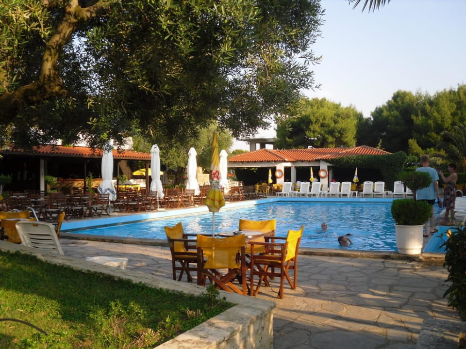 Pool Philoxenia Hotel