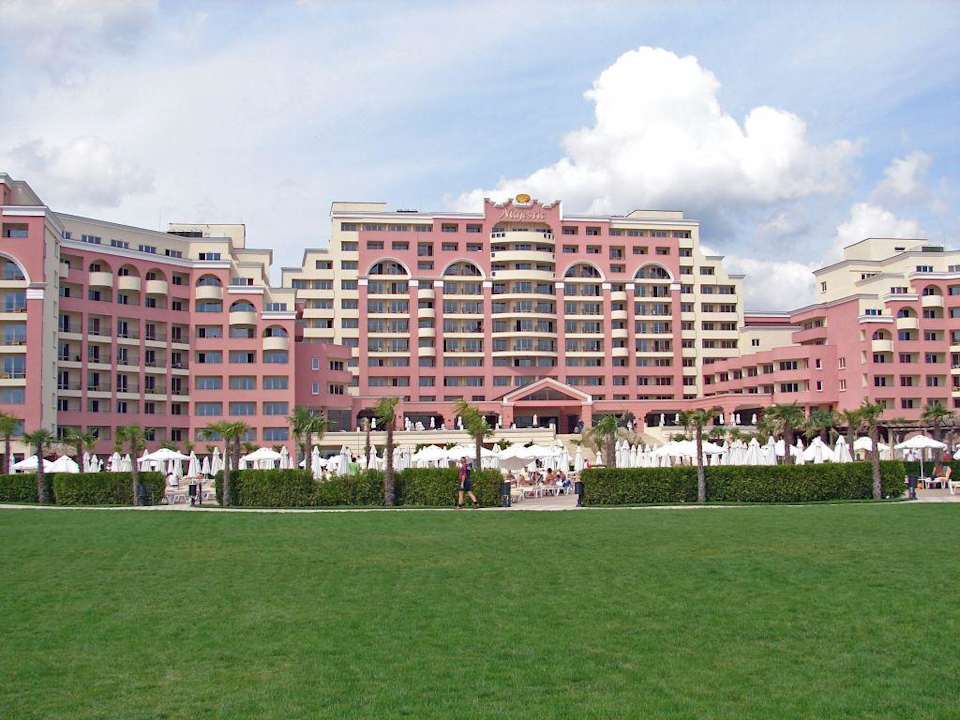 Majestic DIT Majestic Beach Resort