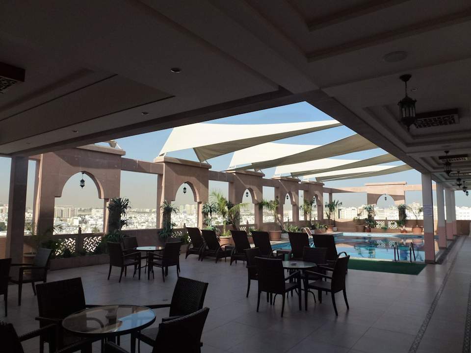 Auf dem Dach des Hotels Hotel The Platinum