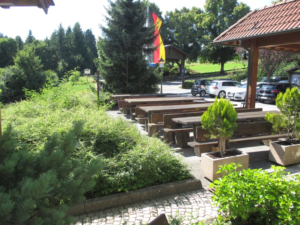 Eingangsbereich (außen) Vital- und Wellnesshotel Albblick