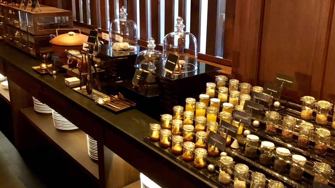 Gastro Anantara Layan Phuket Resort