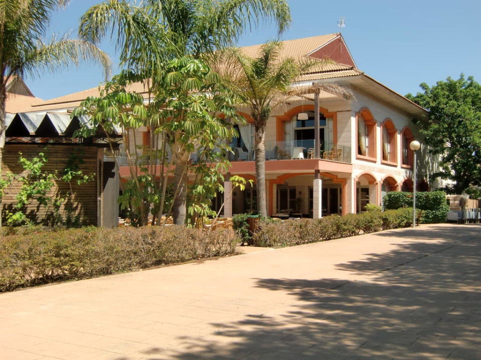 Außenansicht VIVA Cala Mesquida Suites & Spa 16+