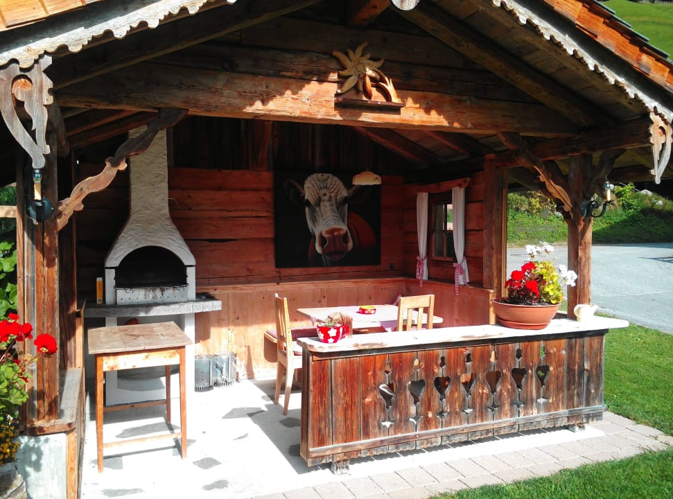 Urige Grillhütte Farm Resort Geislerhof