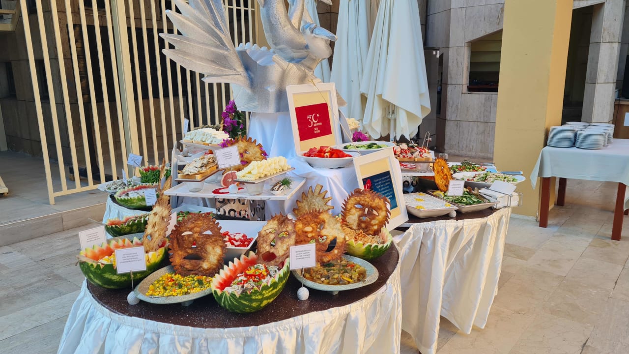 Gastro Asteria Collection Side