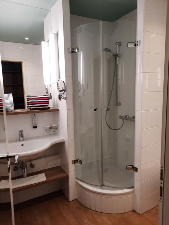 Zimmer AMERON Berlin ABION Spreebogen Waterside