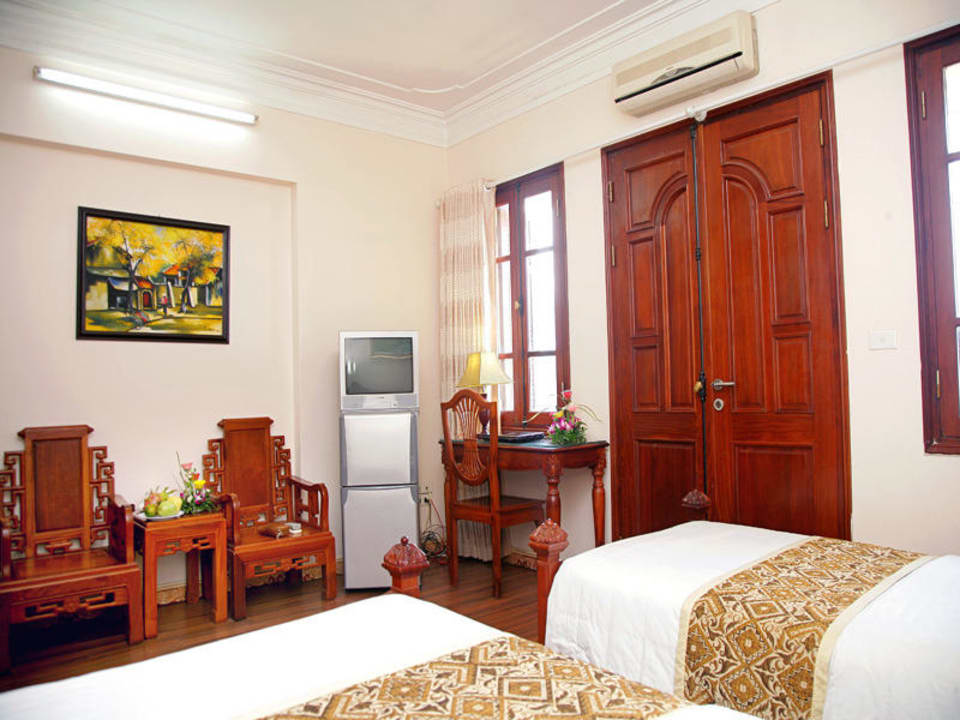Superiror room of Trung Nam Hai 1 Hote Phoenix Palace Hotel Hanoi