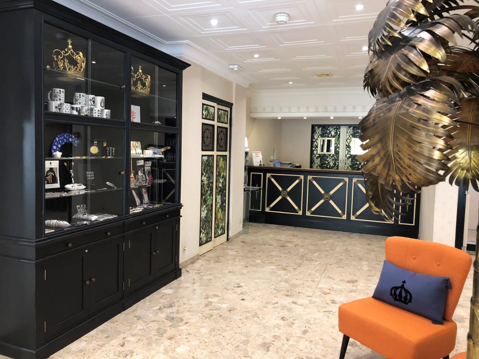 Lobby Hotel Napoleon