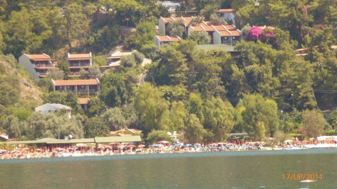 Widok z zatoki na hotel Hotel Meri