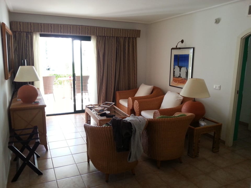 Blick ins Wohnzimmer -Suite Alcudiamar Marina Residence