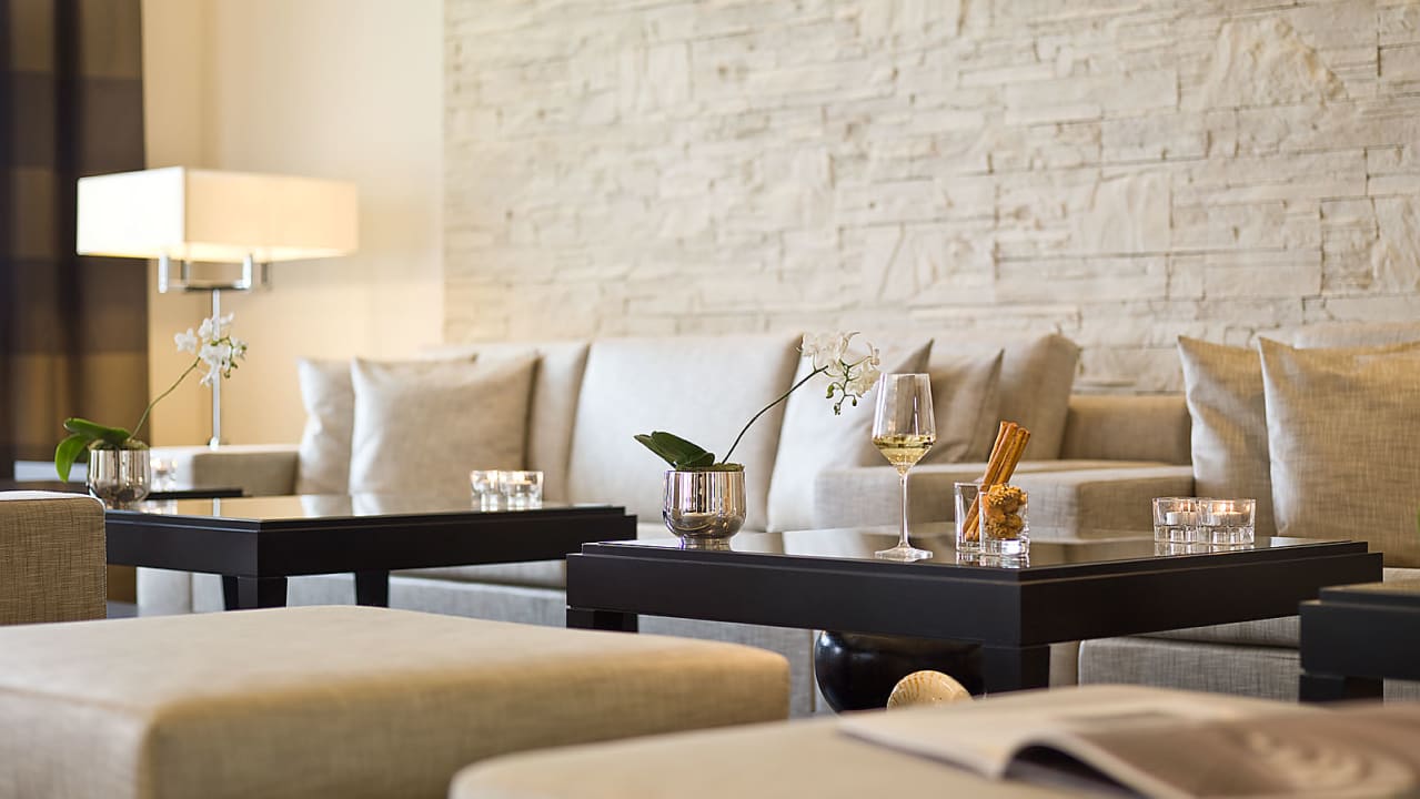 Lobby Relais & Châteaux Hotel Burg Schwarzenstein