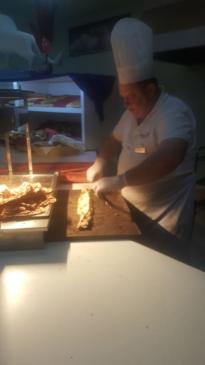 Lecker Pizzabäcker Hane Family Resort