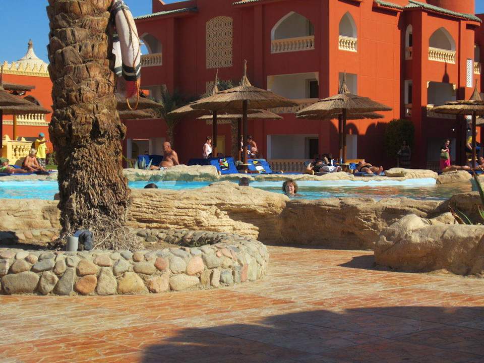 Einer der vielen Pools Pickalbatros Alf Leila Wa Leila Resort - Neverland Hurghada