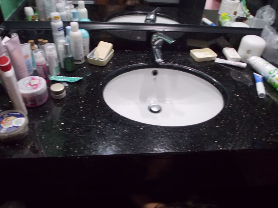 Раковина Siam Elegance Hotels & Spa