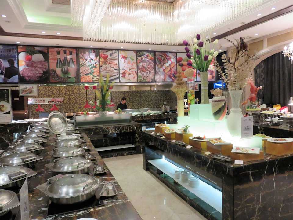 Büffet Abends zum Preis von RMB 80.- Hotel New Century Xinxiang